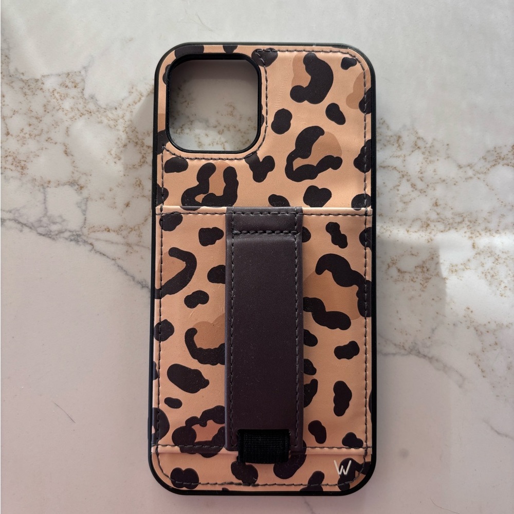 Walli Leopard iPhone 12/12 Pro Phone Case